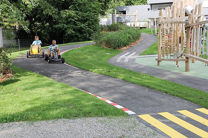 Go Kart Bahn, Sandkasten