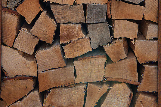 Gartenbau und Gartengestaltung mit Holz, Zaun, Pergola oder Holzsichtschutz in der Region Bern
